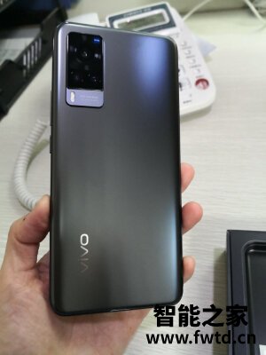 OPPO Reno4 Pro和vivo X60哪个好什么区别质量评测揭秘,不看肯定后悔 OPPO Reno4 Pro和vivo X60哪个好什么区别质量评测揭秘,不看肯定后悔