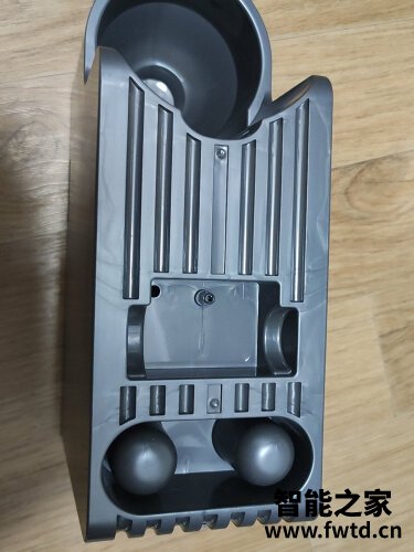 「必看报告」小狗t12pro和戴森v8吸尘器哪个好？只选对的不选贵的