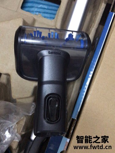 「评价性价比」飞利浦fc6908和戴森v10比较 哪款好？这样选不盲目