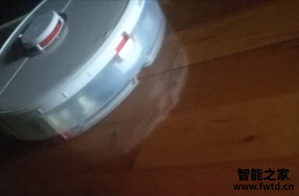 「智能汇评」石头扫地机器人T7质量好不好?用后一周讲体验实情？