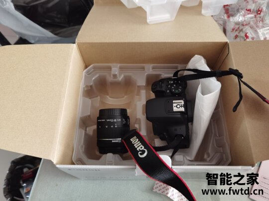 『品牌热问』佳能eos850d和800d对比？评测对比哪款更佳些？