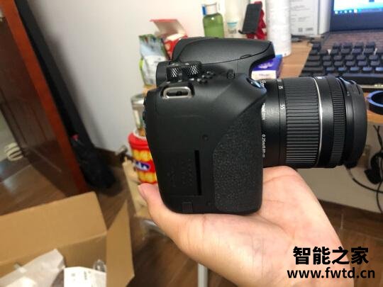 『品牌热问』佳能eos850d和800d对比？评测对比哪款更佳些？